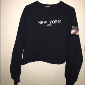 Brandy Melville cropped crew neck